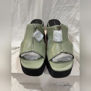 Chic Women's Green Open-Toe Shoes